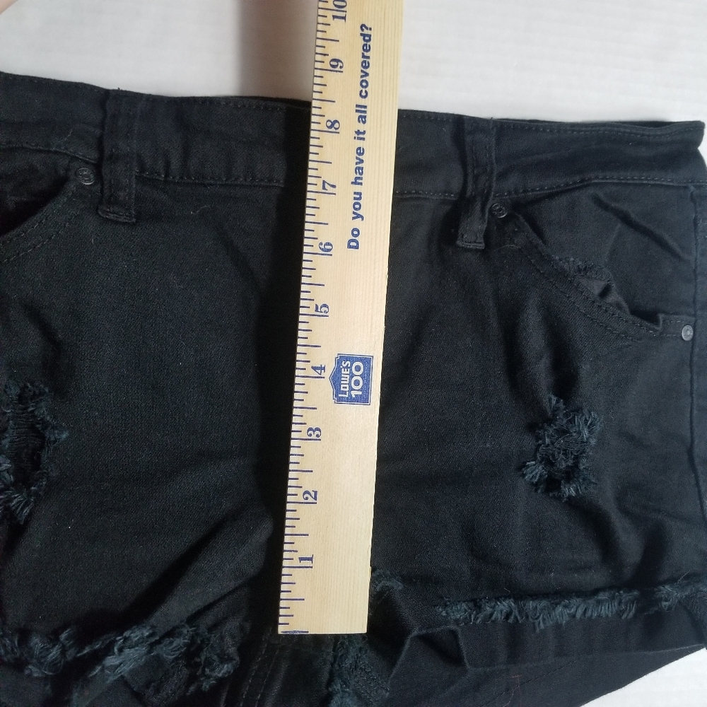 CELEBRITY PINK JUNIORS BLACK DISTRESSED JEAN SHORTS SIZE 7/28 - Picture 7 of 14
